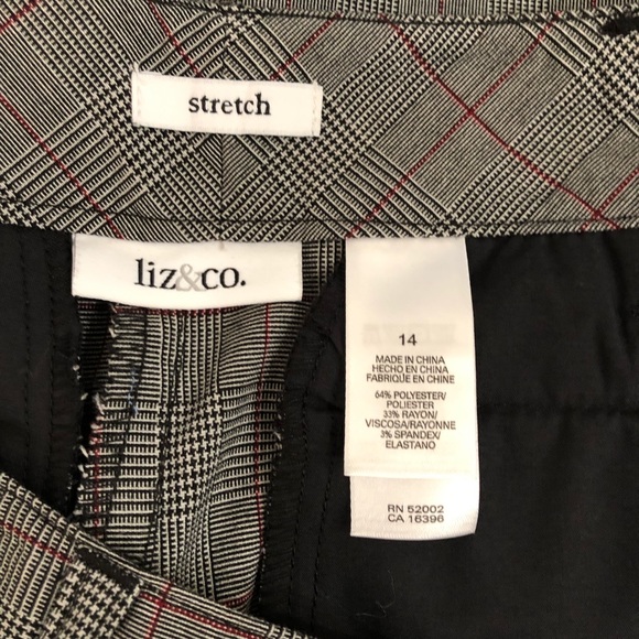 NWT Liz & Co. Plaid Cuffed Capri - Picture 8 of 9